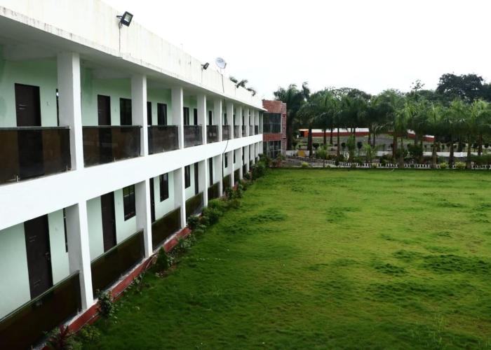 RAJ RESORT & BANQUETS