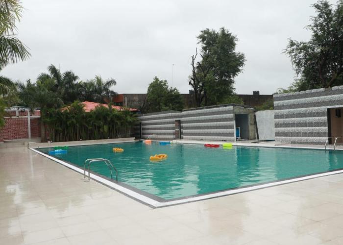 RAJ RESORT & BANQUETS