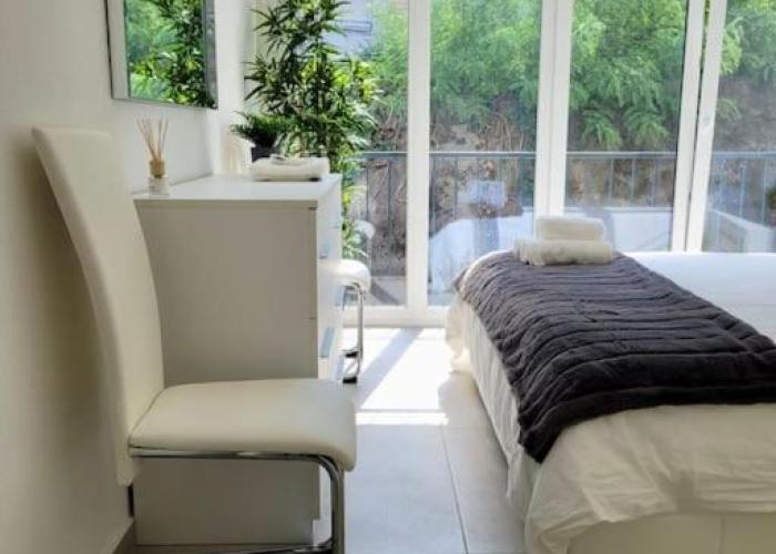 Apartment PALMA - Central & Cozy with Free Private Parking
