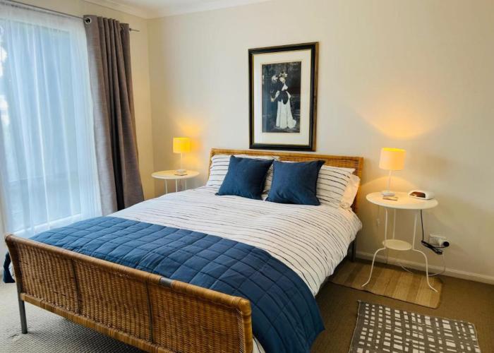 Clampetts Pet Friendly Close to Township
