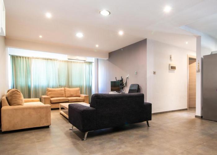 2-bedroom appartment in center
