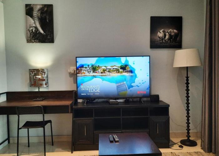 Studio 1101 iTower