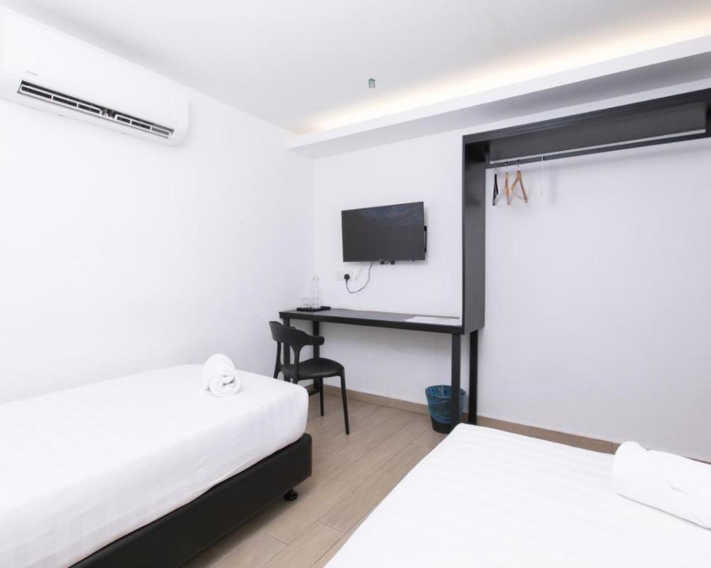 фото E Hotel