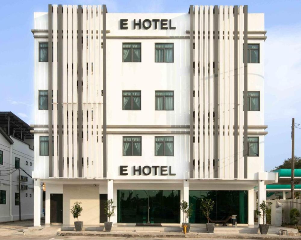 фото E Hotel