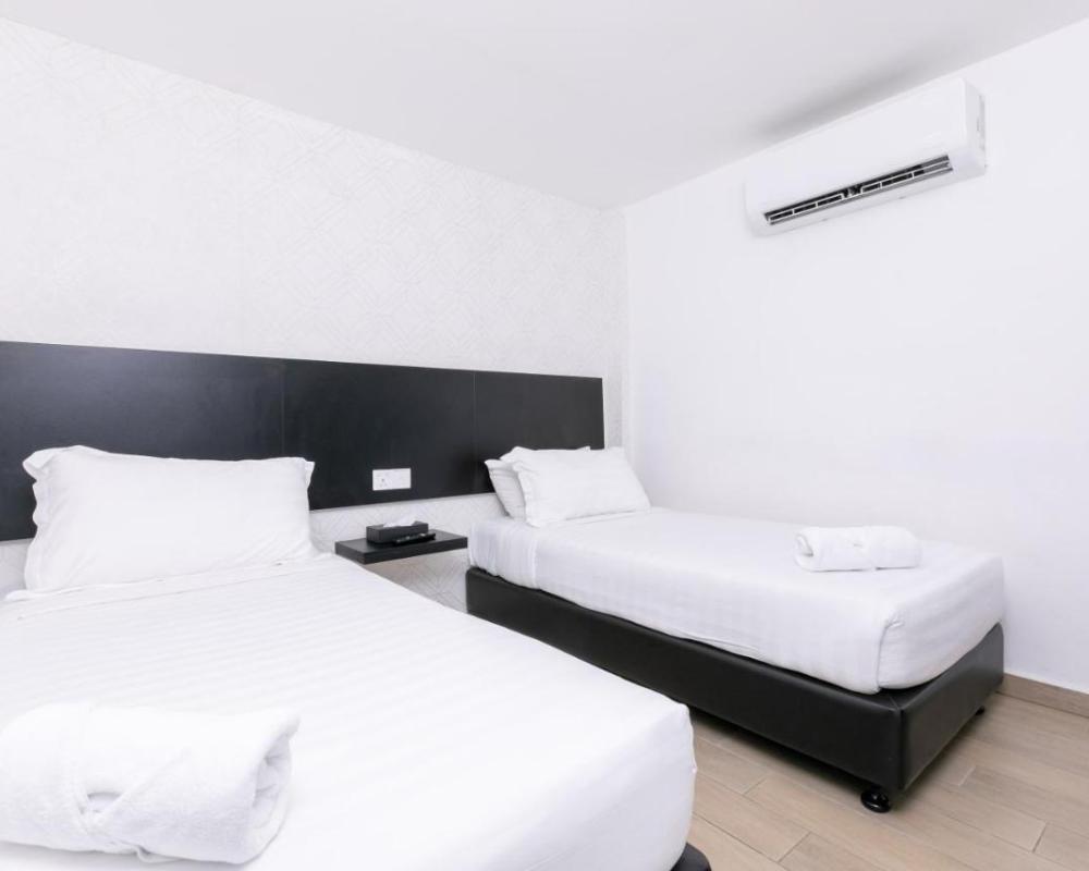 фото E Hotel