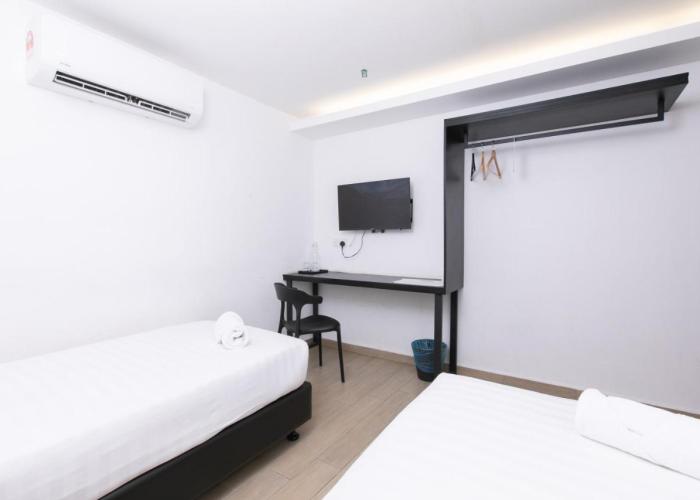 Hotel E Hotel