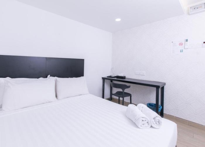 Hotel E Hotel