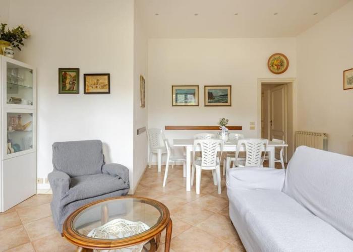 Spaziosa casa con giardino e dependance