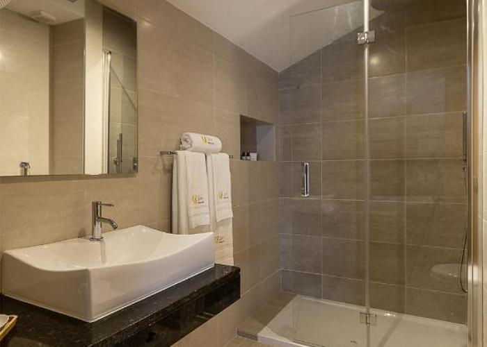 Luna Boutique Hotel