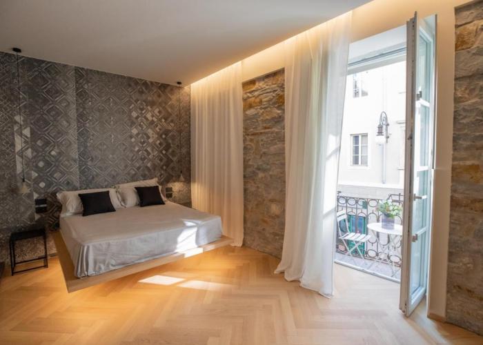 S1 Luxury Suites and Rooms