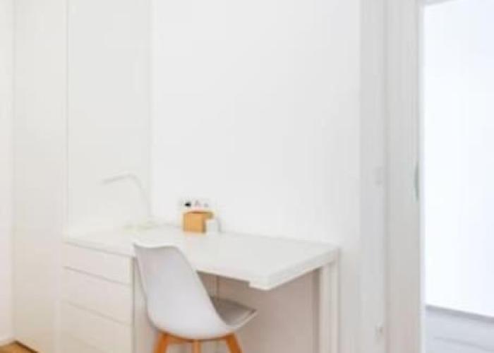 Wonderful Two Bedroom Apartment at Limpertsberg with Parking, near Tram