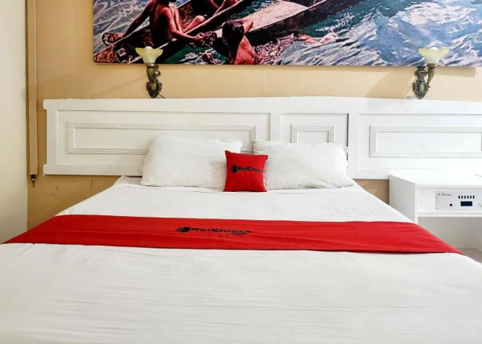 RedDoorz Near Pelabuhan Sri Bintan Pura Tanjungpinang