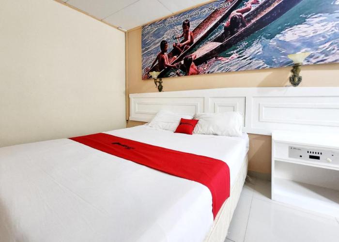 RedDoorz Near Pelabuhan Sri Bintan Pura Tanjungpinang