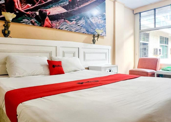 RedDoorz Near Pelabuhan Sri Bintan Pura Tanjungpinang