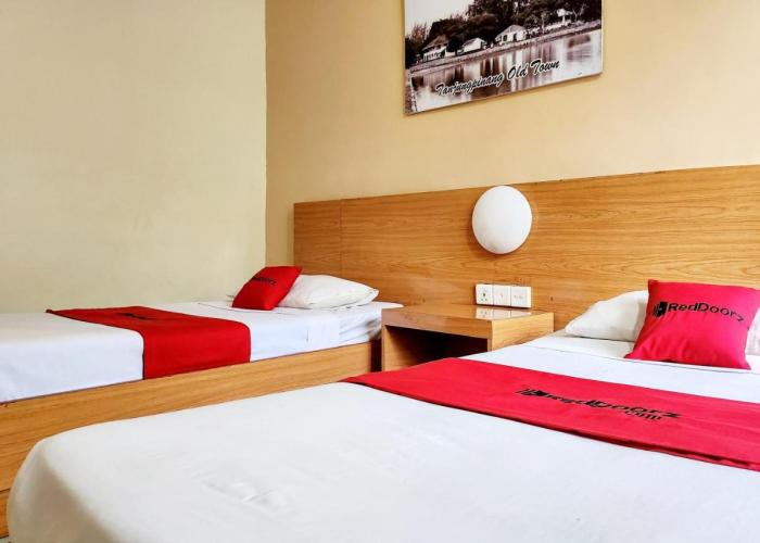 RedDoorz Near Pelabuhan Sri Bintan Pura Tanjungpinang