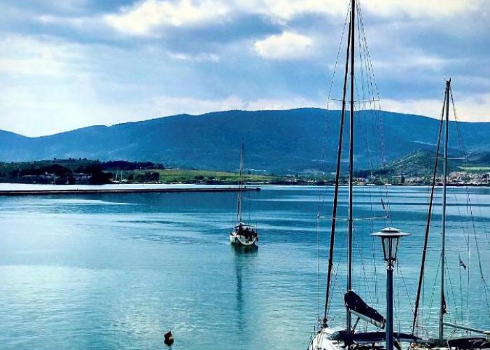 Marine Apartment with sea & port view!