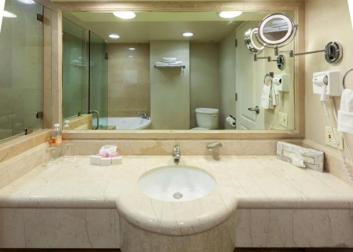 Best Western Plus Nuevo Laredo Inn & Suites