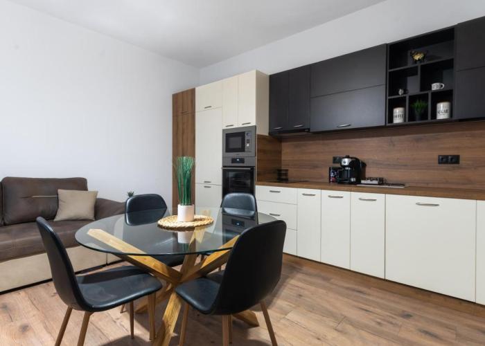 La Luna - High-end 2BD Flat in the TOP centre by Flat Mаnager