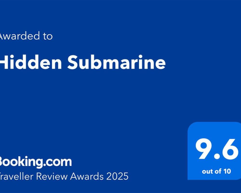 фото Hidden Submarine