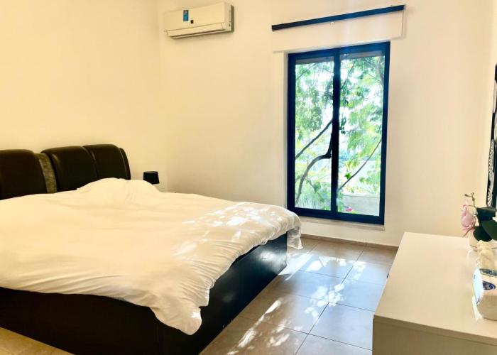 Contemporary Semi Villa Apartment with Private Entrance in Khalda