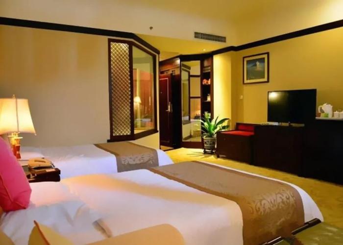 March Flower International Hotel