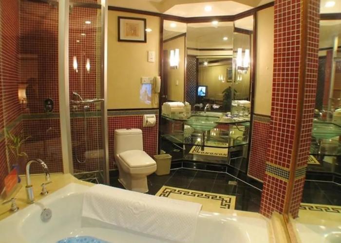 March Flower International Hotel