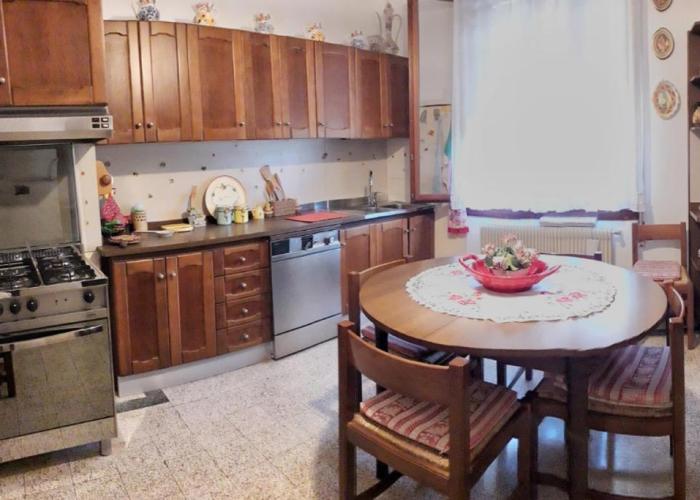Ampio APPARTAMENTO VICINO AL CENTRO DI TREVISO, PARCHEGGIO GRATUITO