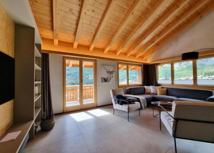Sole Penthouse