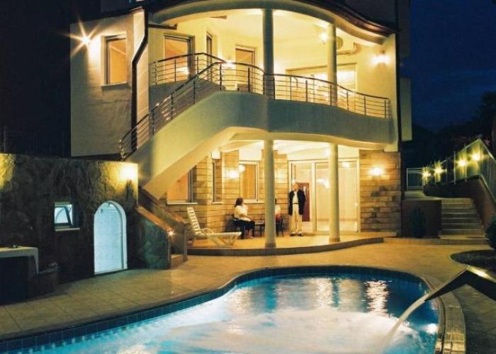 Freya SPA Apartments