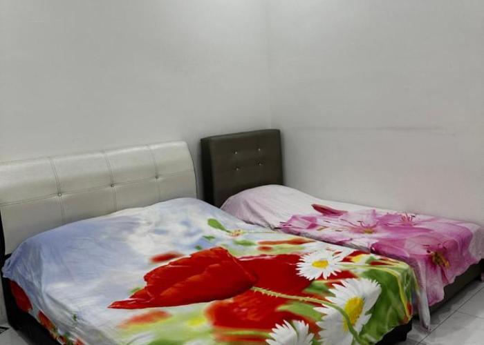Aisy Guest House - MUSLlM Only