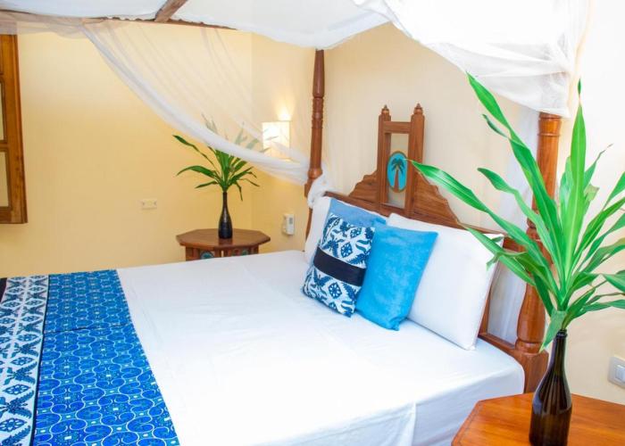 Baharini Beach Stays 2 on Beach Resort