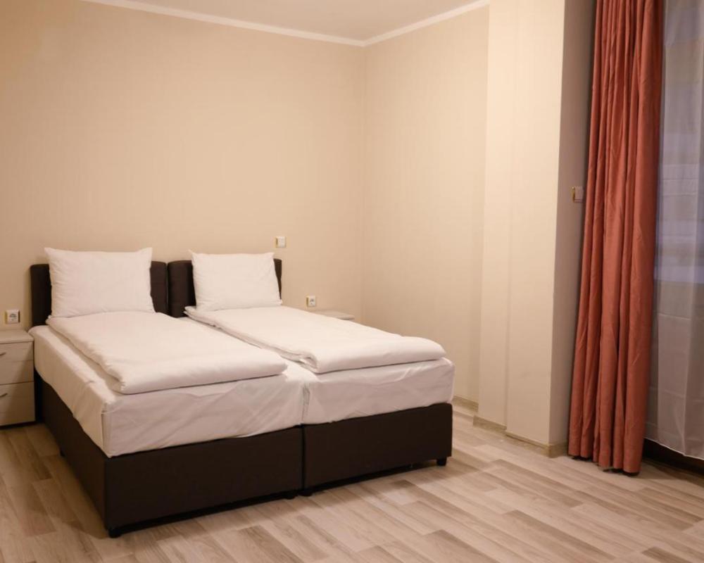 фото Hotel Leda