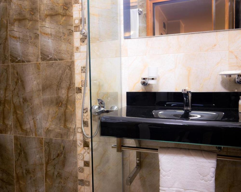 фото Hotel Leda