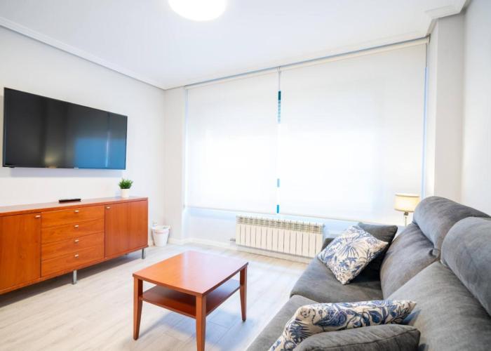 APARTAMENTOS GENOVA PARQUESOL-parking gratuito