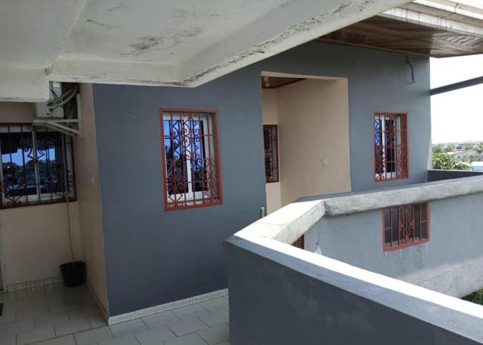 Remarkable 1 bedroom flat in bonaberie ancienne