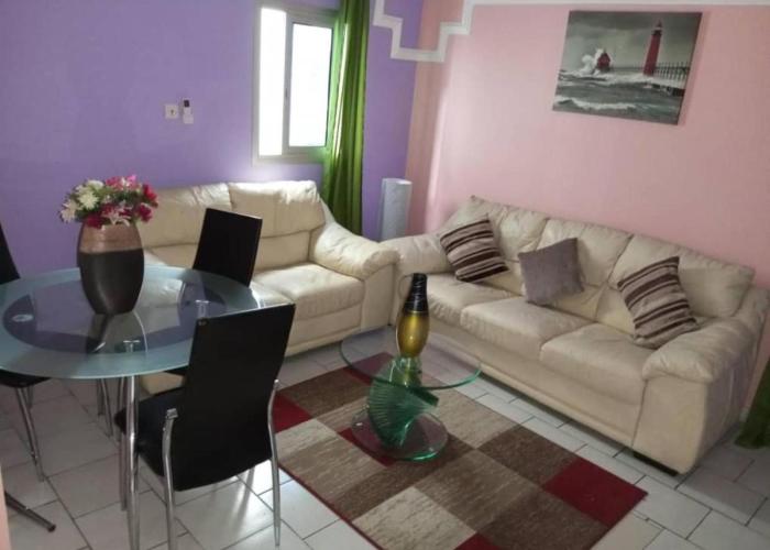 Remarkable 1 bedroom flat in bonaberie ancienne
