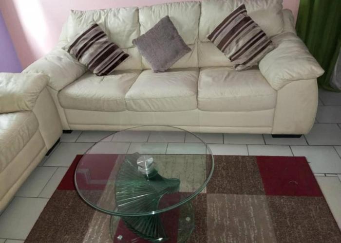 Remarkable 1 bedroom flat in bonaberie ancienne