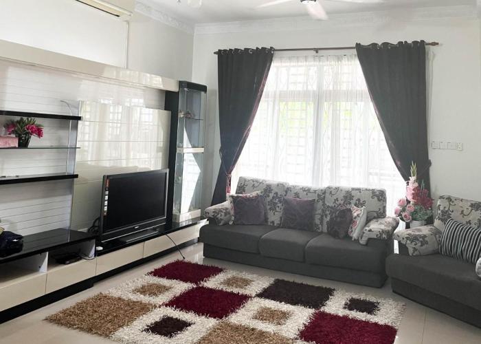 Muar Homestay [Located at Sabak Awor Seafood Court]