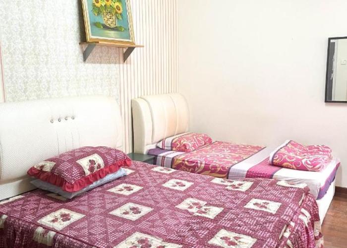 Muar Homestay [Located at Sabak Awor Seafood Court]