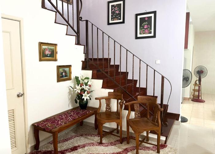 Muar Homestay [Located at Sabak Awor Seafood Court]