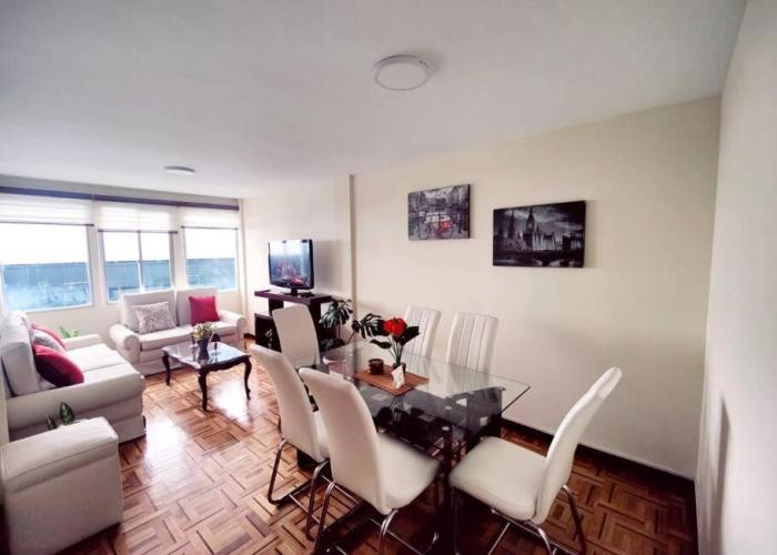Cómodo, amplio y céntrico apartamento en Sopocachi