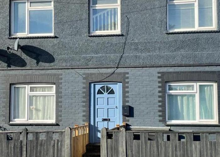 Lovely spacious loft close to train station