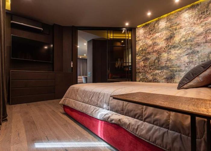 Luxury apartment in the superb location