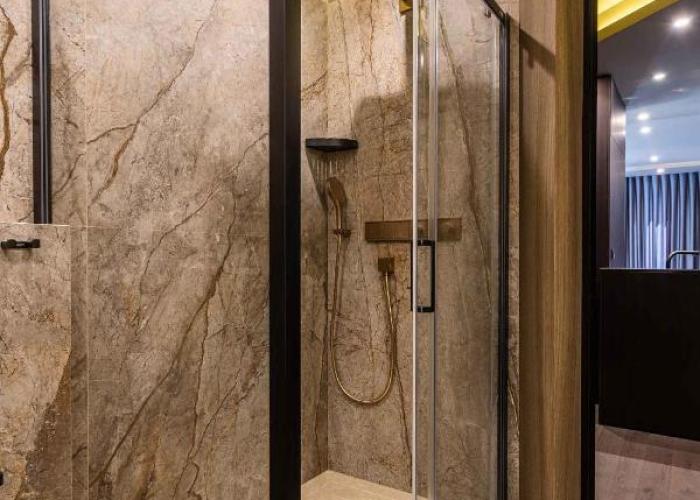 Luxury apartment in the superb location