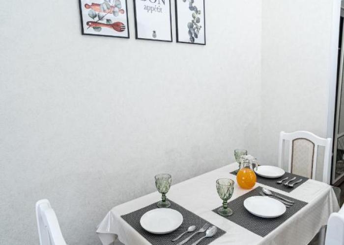 Mars APARTMENT 12