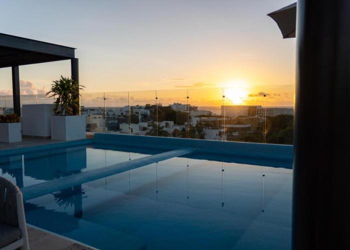 New & Equipped Apartment Steps From The Beach With Pool Jacuzzi By Yeah