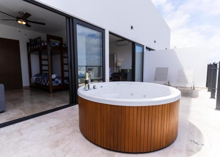 New & Equipped Apartment Steps From The Beach With Pool Jacuzzi By Yeah