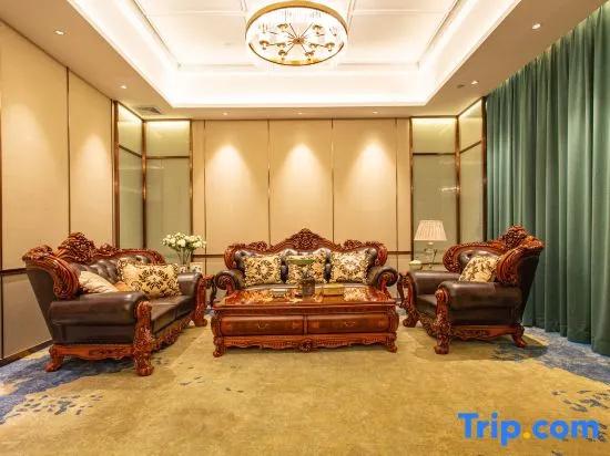 Sanfeng Hotel