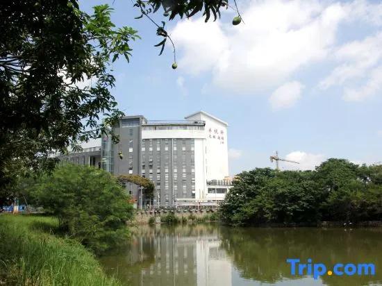 Sanfeng Hotel