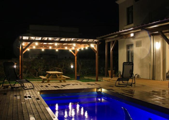 Spacieuse villa Quatre coco avec piscine, accès plage à pied